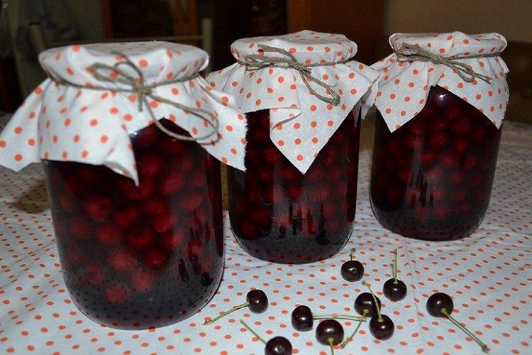 Pitted Cherries in Their Own Juice