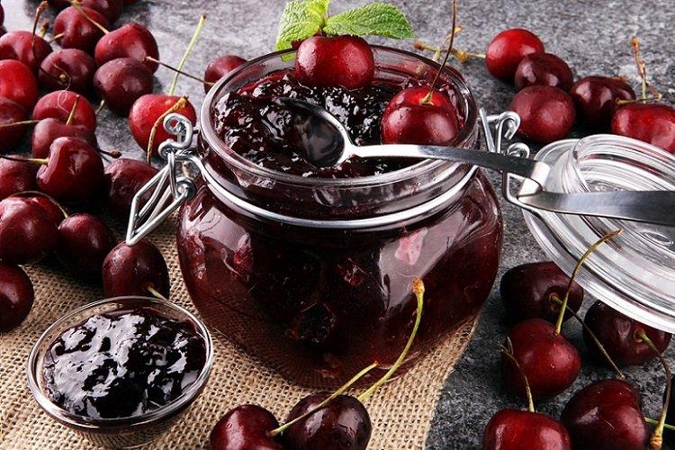 Cherry Jam with Baking Soda