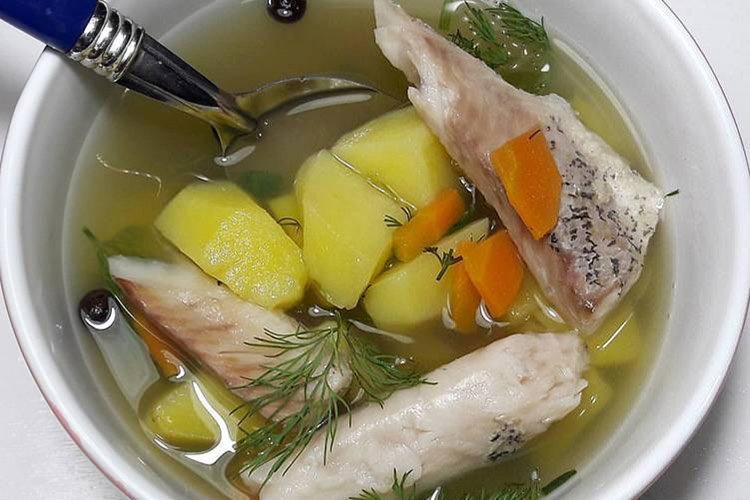 Hecht-Fischsuppe mit Hirse