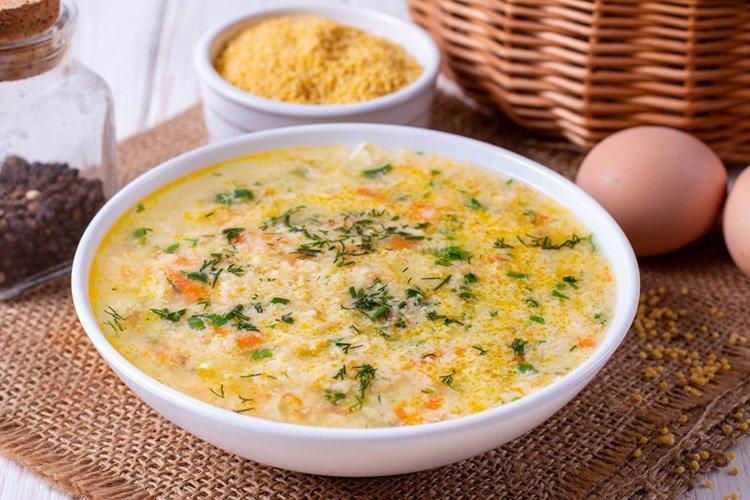 Hirse-Suppe mit Ei