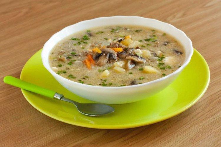Kulesch aus Hirse mit Pilzen