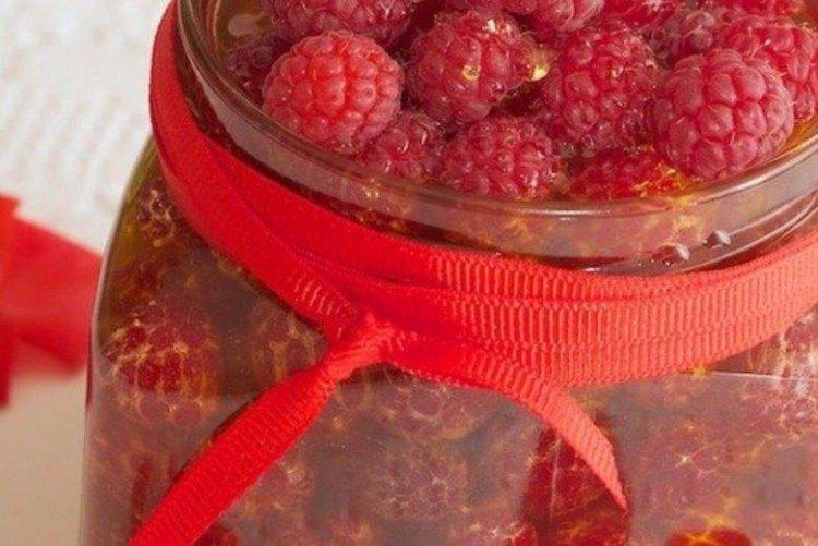 Himbeermarmelade mit Honig