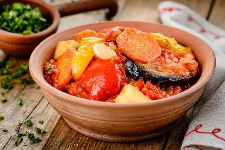 Klassisches Auberginen-Sauté