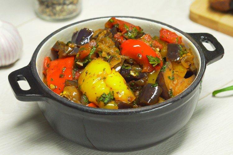 Auberginen-Sauté mit Huhn