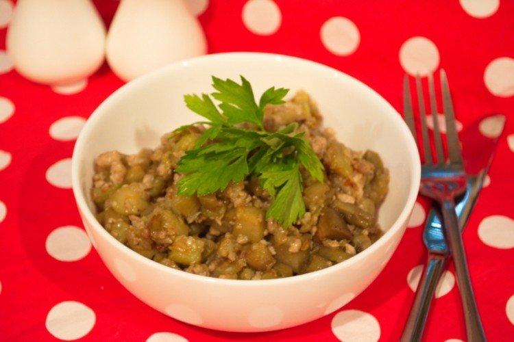 Auberginen-Sauté mit Hackfleisch