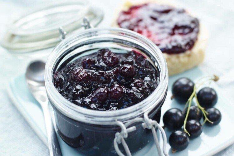 Blackcurrant Jam with Whole Berries