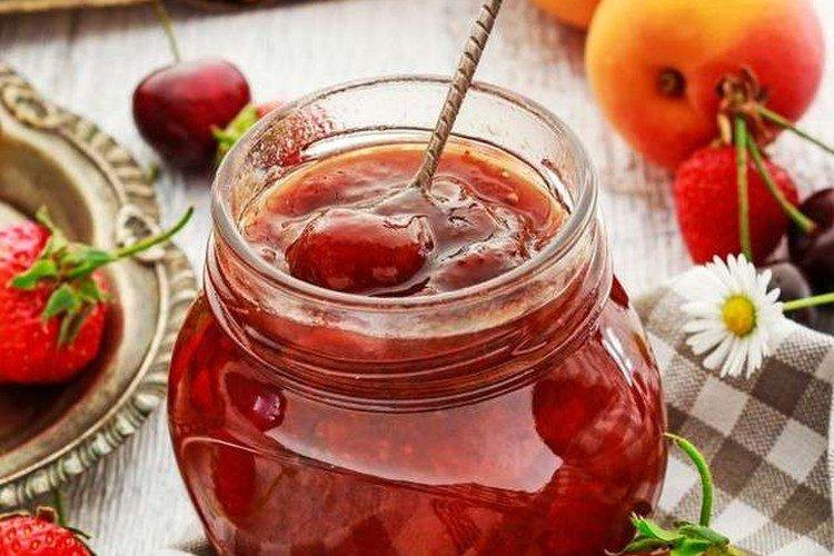 Mermelada de fresa silvestre y albaricoques