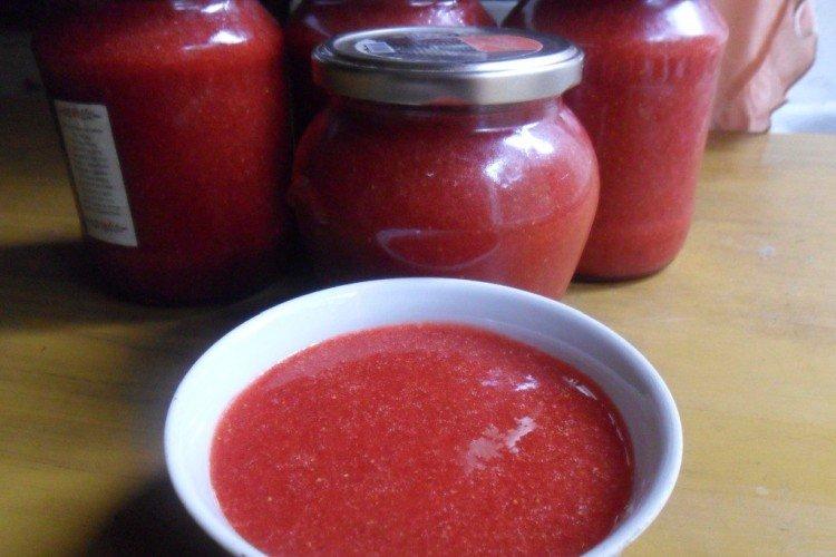 Mermelada de fresa silvestre triturada
