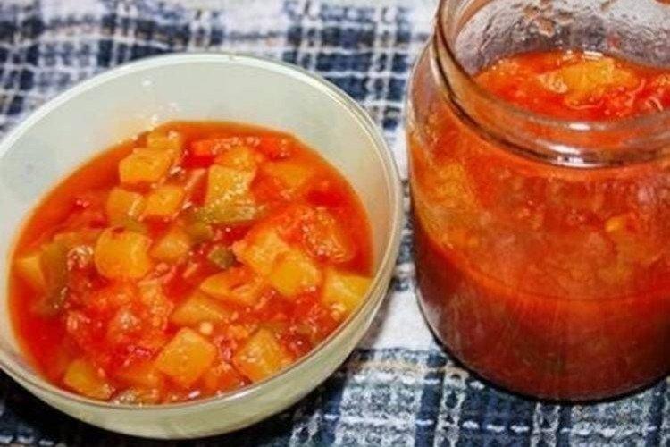 Ensalada de tomate con piña