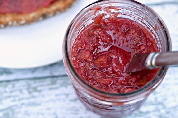Victoria-Marmelade mit Rhabarber