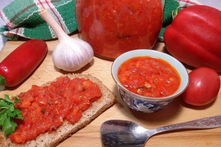 Adjika de tomate sin cocción