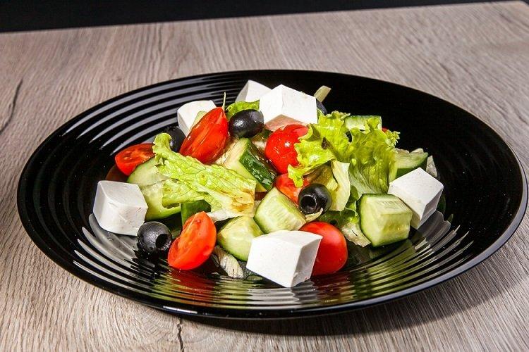 Griechischer Salat „Horiatiki“