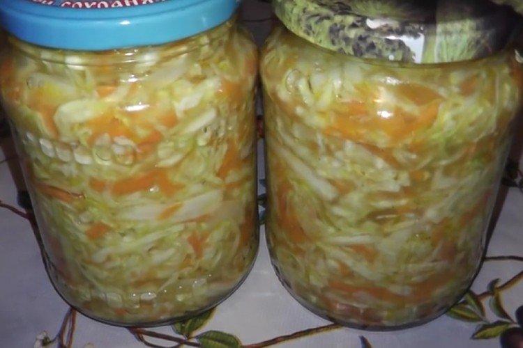 Ensalada de col con zanahorias