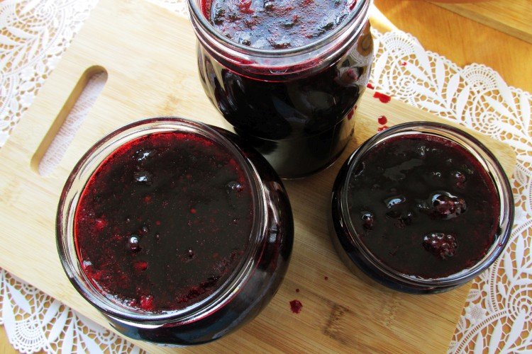 Honeysuckle Jam with Mint