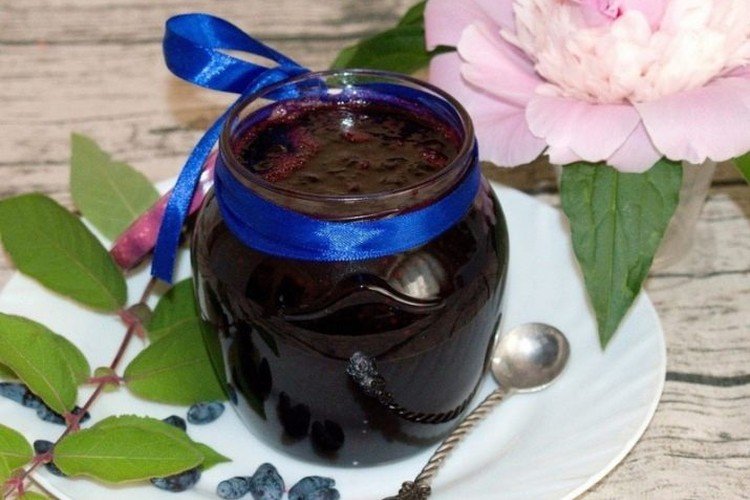 Honeysuckle Jelly