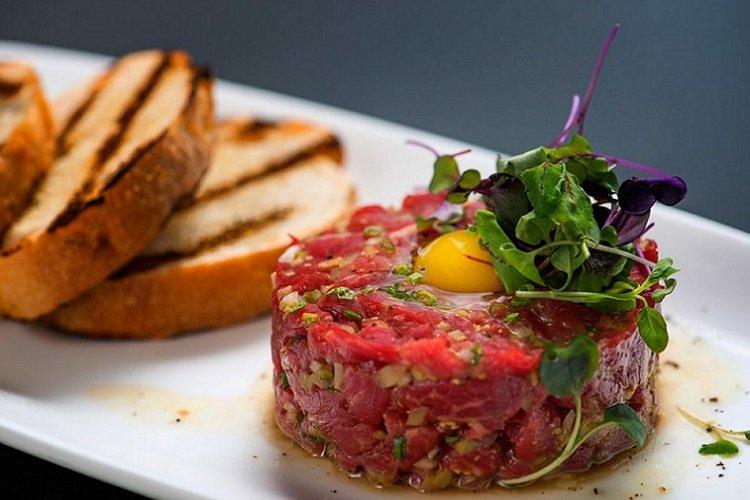 Beef Tartare with Garlic