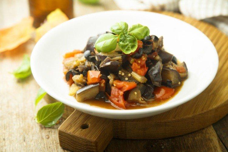 Stewed Eggplant with Tomatoes