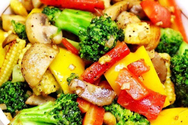 Gemüsesauté mit Brokkoli