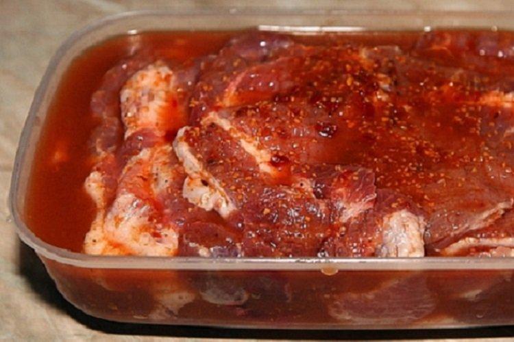 Adobo picante con adjika