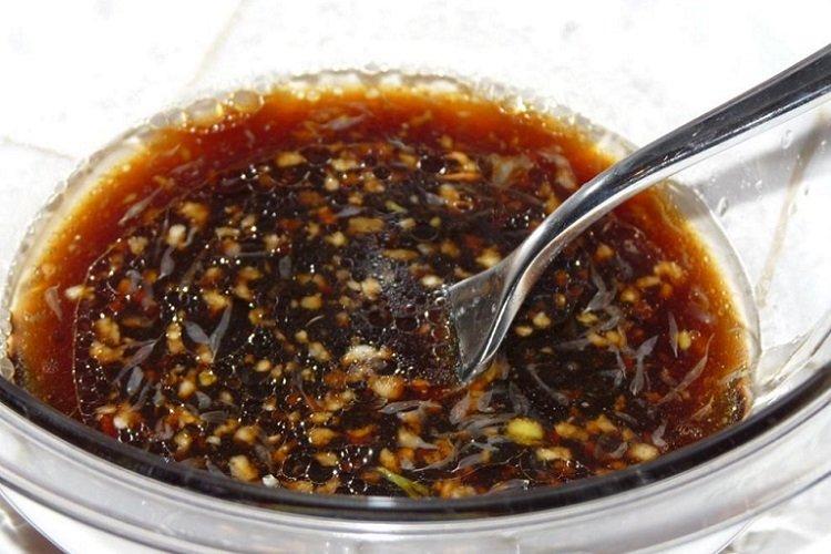 Adobo de salsa de soja, miel y ajo