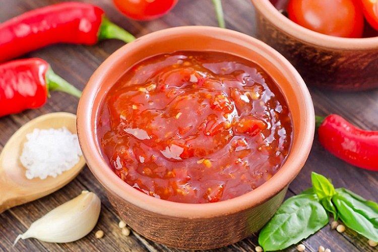 Tomato Puree and Basil Marinade