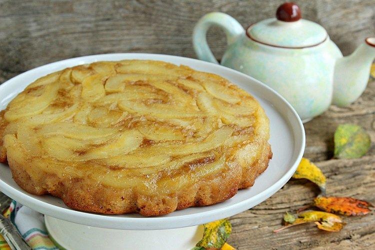 Pastel de masa líquida «Volteado»