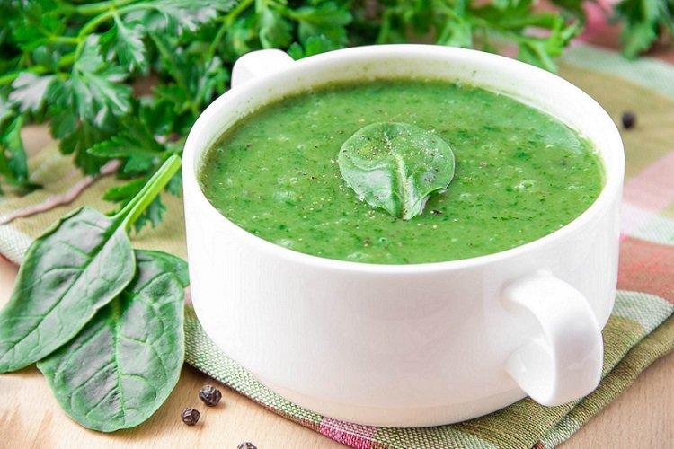 Grünes Gazpacho