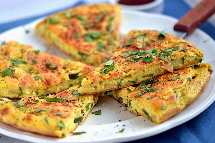 Omelett mit Zucchini und Suluguni