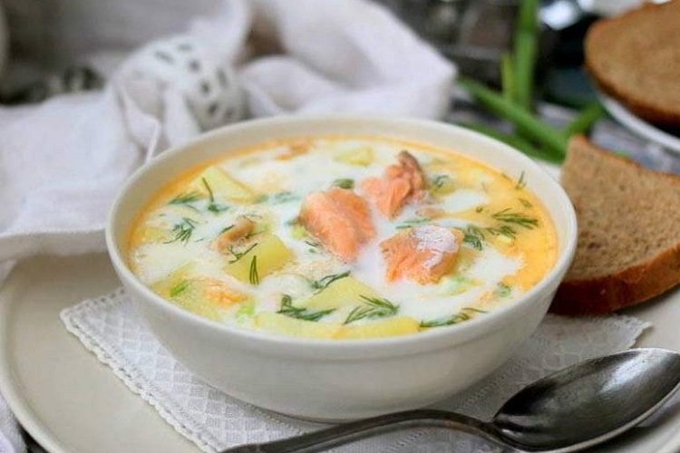 Finnische Fischsuppe aus Rotfisch