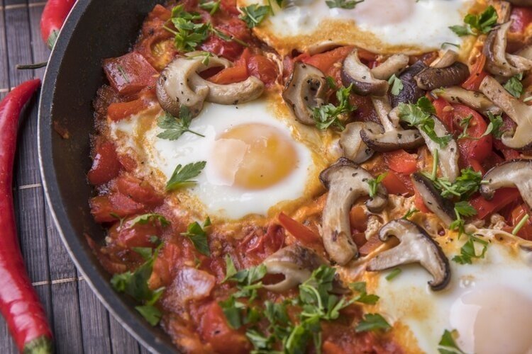 Shakshuka con champiñones