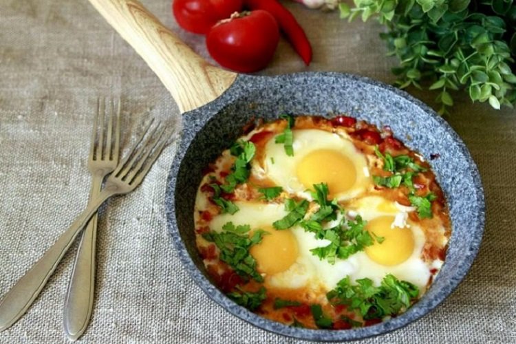 Shakshuka con tomates cherry