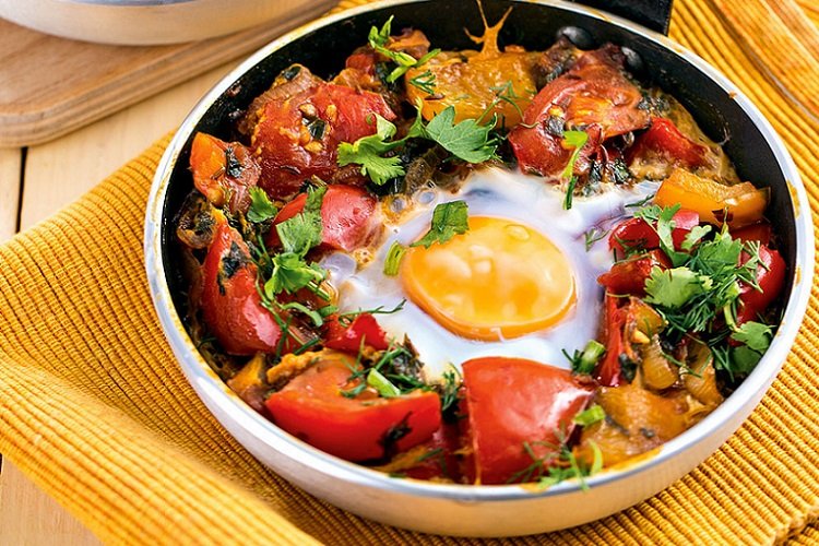 Shakshuka con pimiento morrón