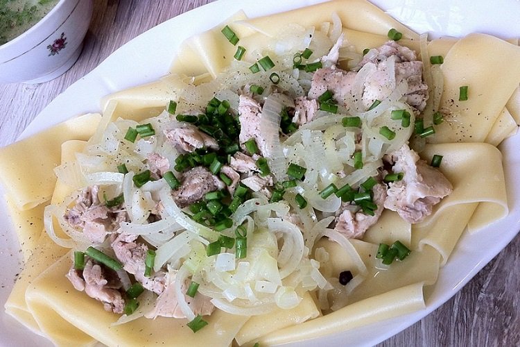 Beschbarmak mit Blätterteig