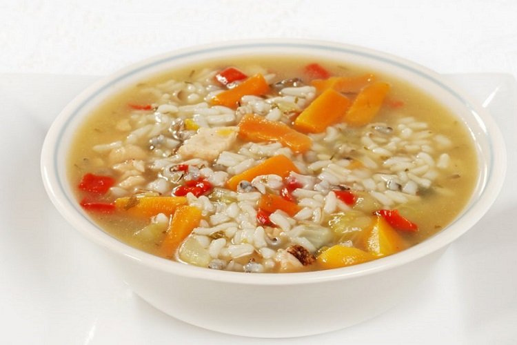 Reissuppe mit Röstgemüse