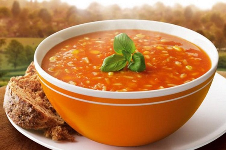 Tomatensuppe mit Reis