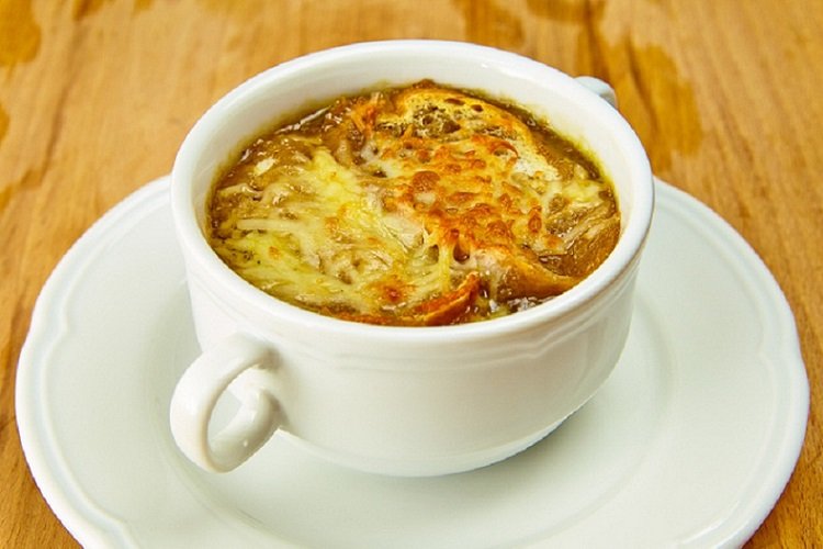 Klassische Zwiebelsuppe