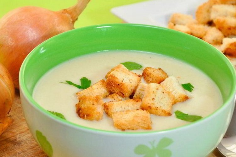 Zwiebelcremesuppe