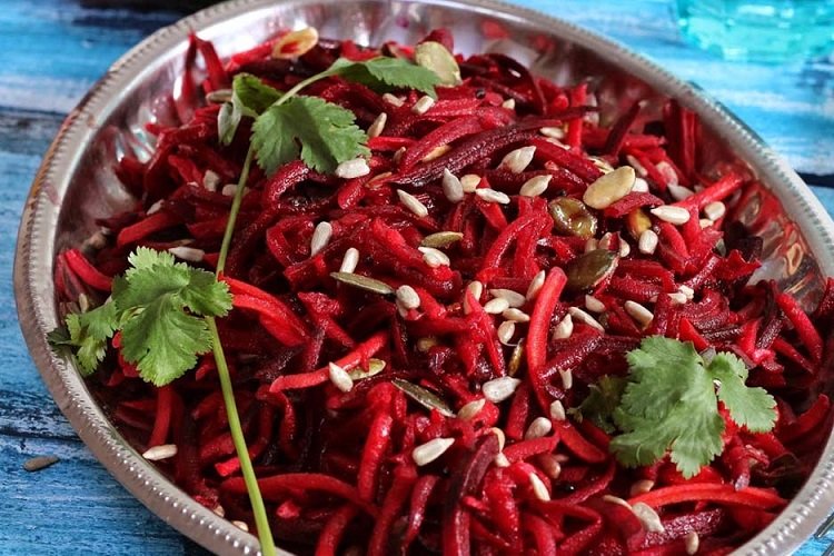 Remolacha encurtida al estilo georgiano