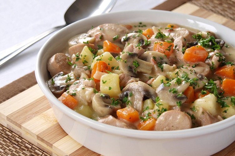 Stewed Potatoes with Chicken and Mushrooms