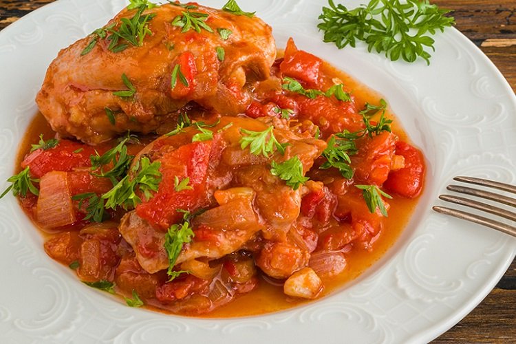 Stewed Potatoes with Chicken and Bell Pepper