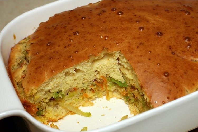 Pastel de repollo relleno sin huevos