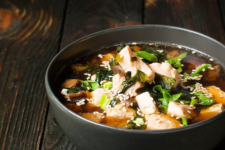 Fisch-Miso-Suppe
