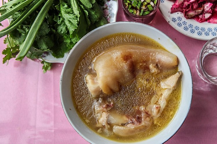 Khash aromático a la hoguera