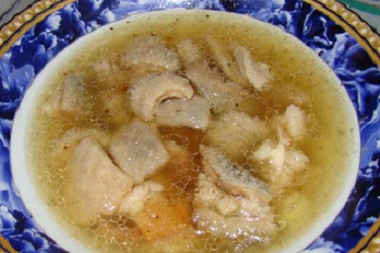 Khash de patas de cordero y asaduras