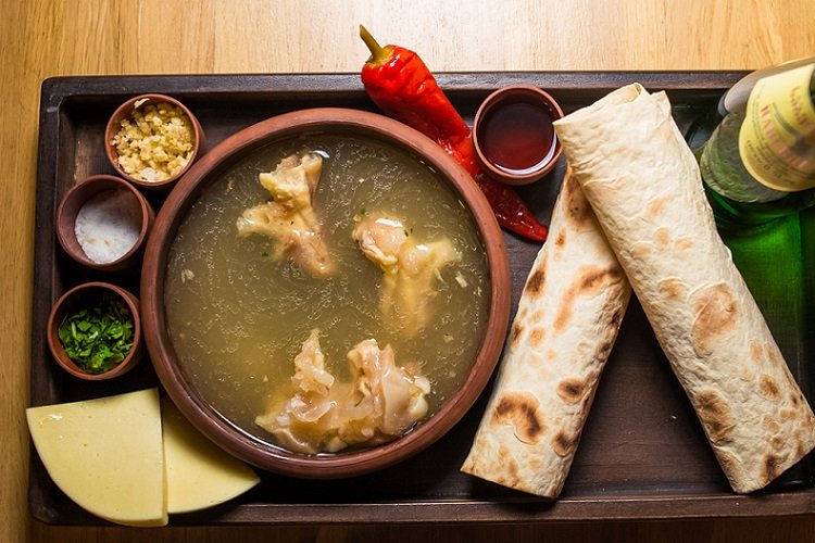 Khash con pimiento picante