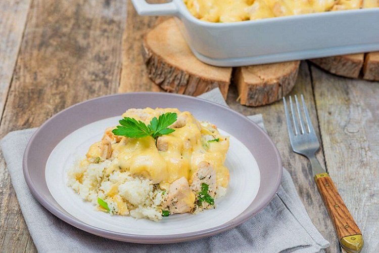 Cauliflower Casserole with Chicken and Rice