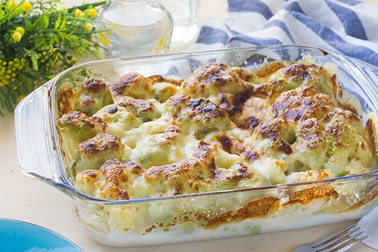 Cauliflower and Minced Meat Casserole