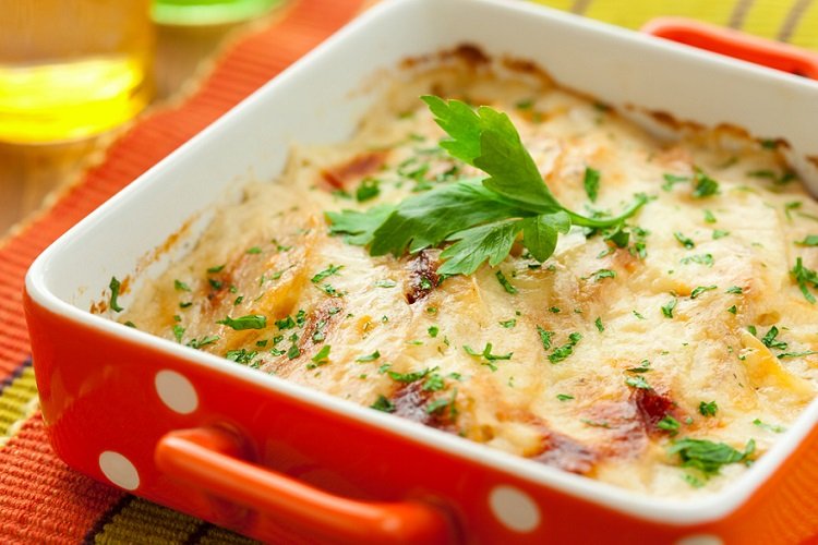 Cauliflower Casserole with Chicken and Mushrooms