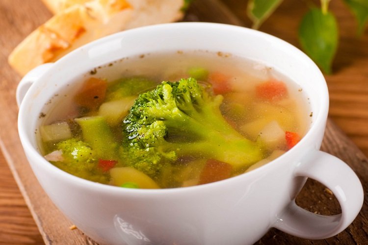 Sopa de trigo sarraceno con brócoli
