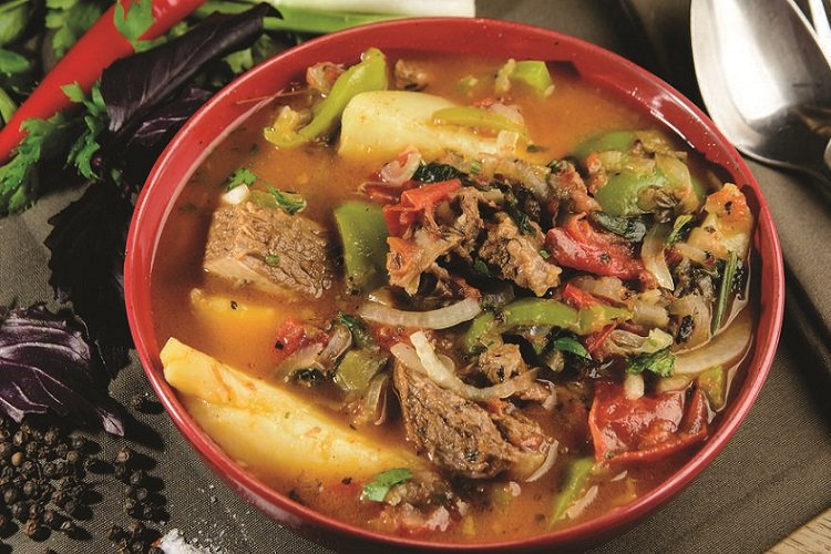 Haschlama mit Schweinefleisch und Sellerie